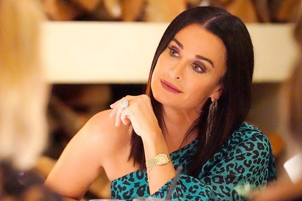 est l'actrice américaine Kyle Richards