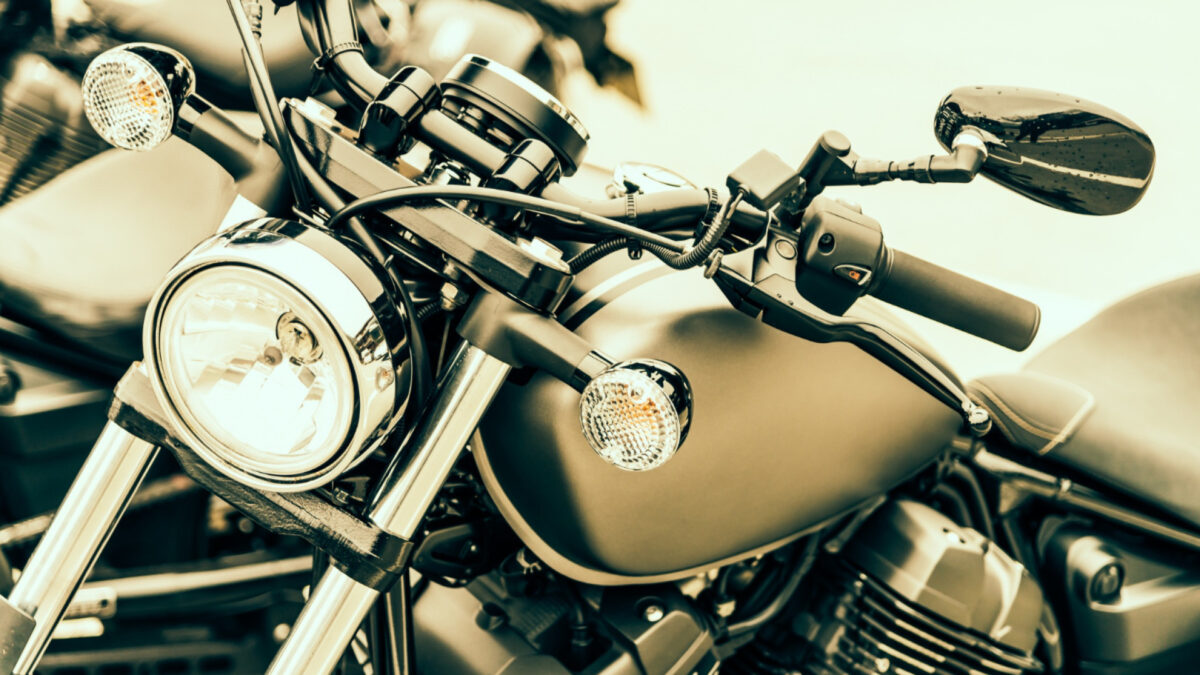 Roadsters : comment ces motos ont conquis les routes et les motards ?